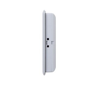 Revolutioneer uw industriële automatisering met X2 Base 10 v2 10' HMI en iX Runtime