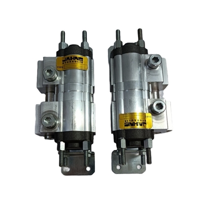 Vervang ROZION en JEONFF door Jahns MTO-2-4-A120 GEAR MOTOR Pressure 00 Flow Divider