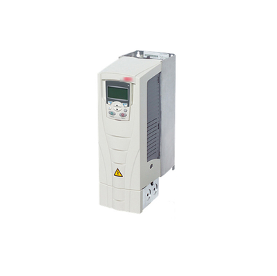 ACS510-01-246A-4 3ABD00022031-D met 220V uitgangsspanning